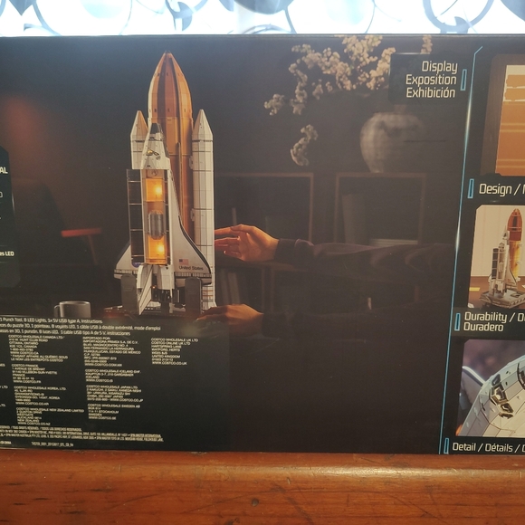 Space Shuttle 3D Puzzle Model Kit - Picture 2 of 5